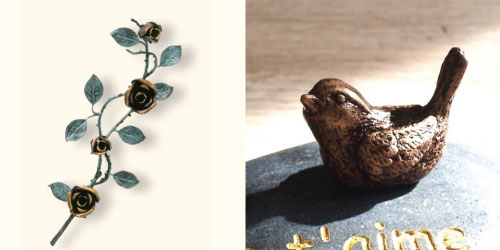 decors bronze sur monument en marbre